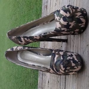 Liliana Camouflage Stilettos